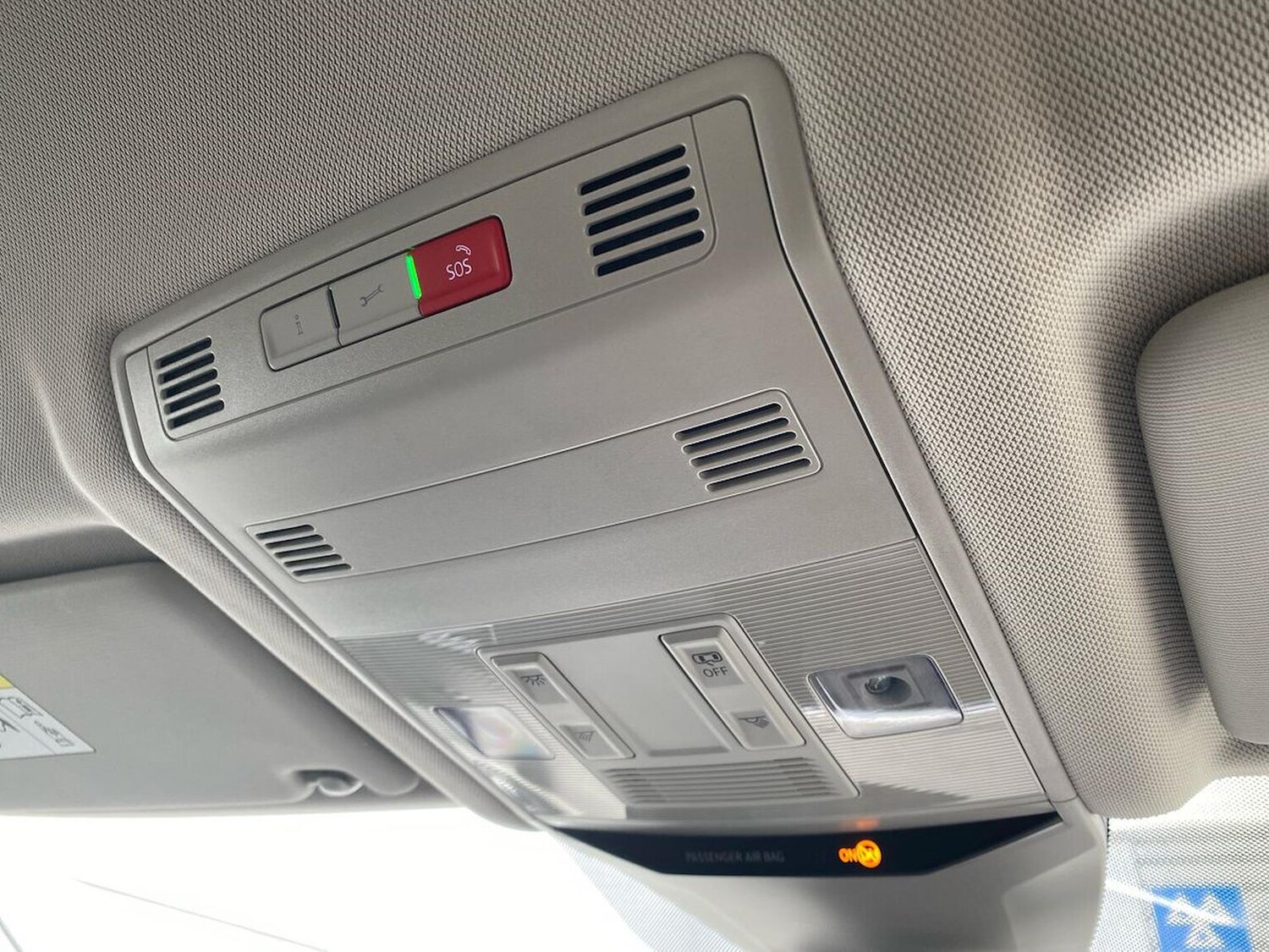 Used Volkswagen T-Roc 2023 for sale - 75987663: Photo 14