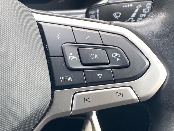 Used Volkswagen T-Roc 2023 for sale - 75987663: Photo 26