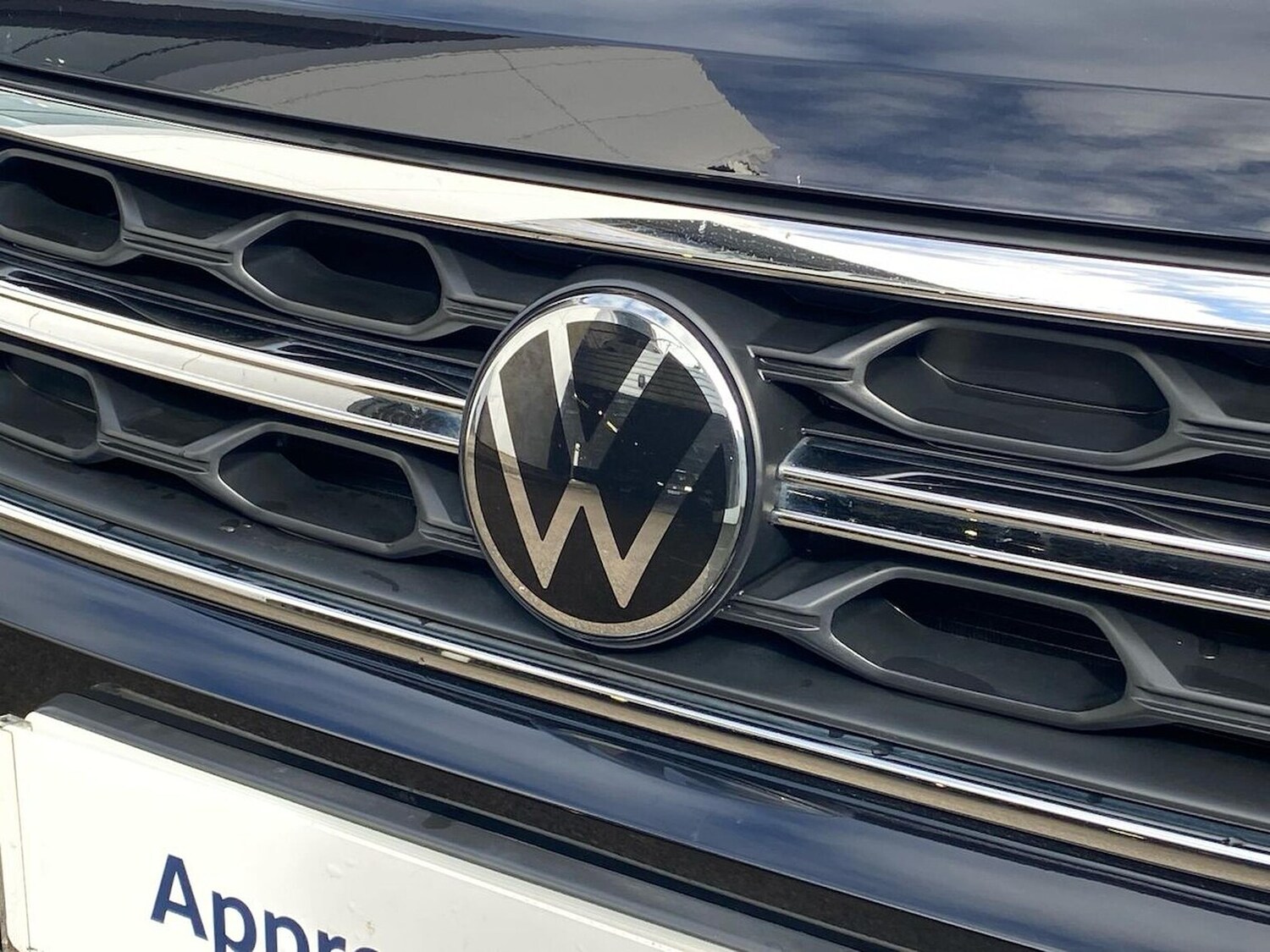 Used Volkswagen T-Roc 2023 for sale - 75987663: Photo 31