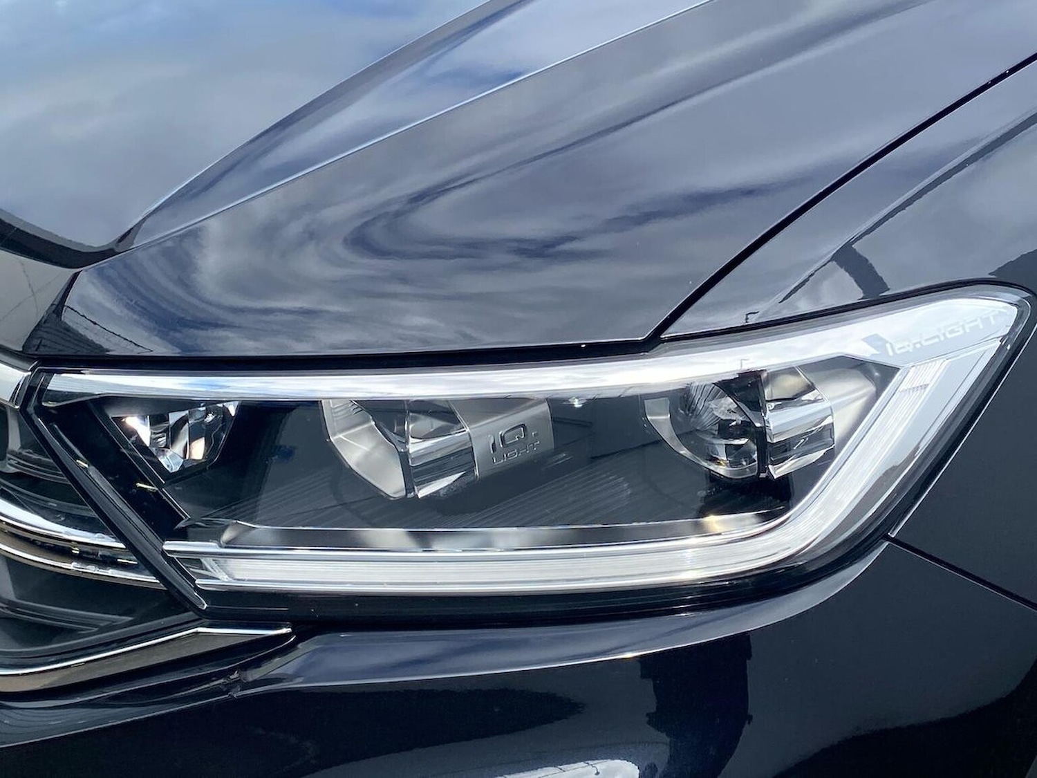 Used Volkswagen T-Roc 2023 for sale - 75987663: Photo 32