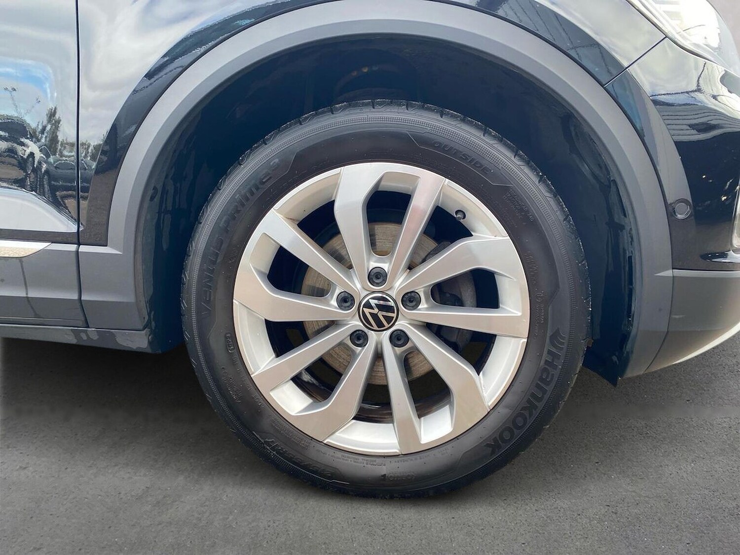 Used Volkswagen T-Roc 2023 for sale - 75987663: Photo 6