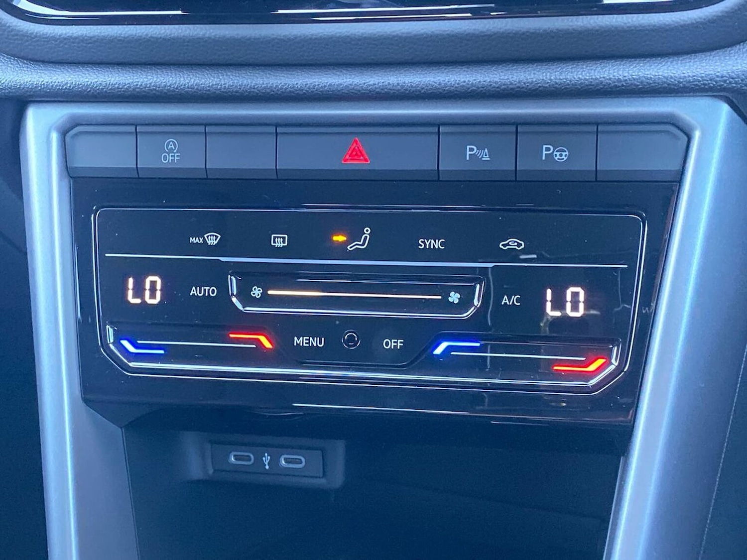 Used Volkswagen T-Roc 2025 for sale - 76127148: Photo 12