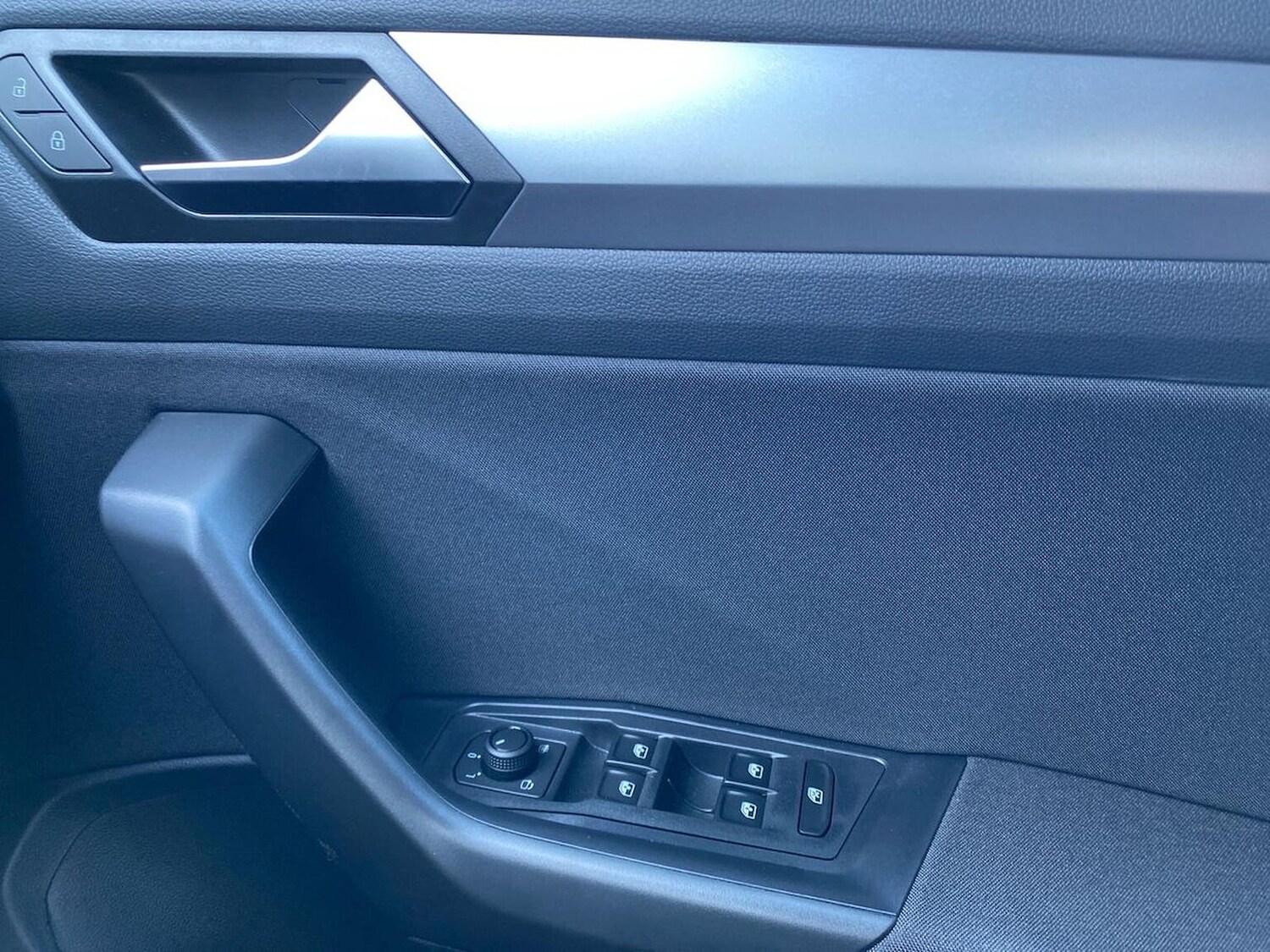 Used Volkswagen T-Roc 2025 for sale - 76127148: Photo 21