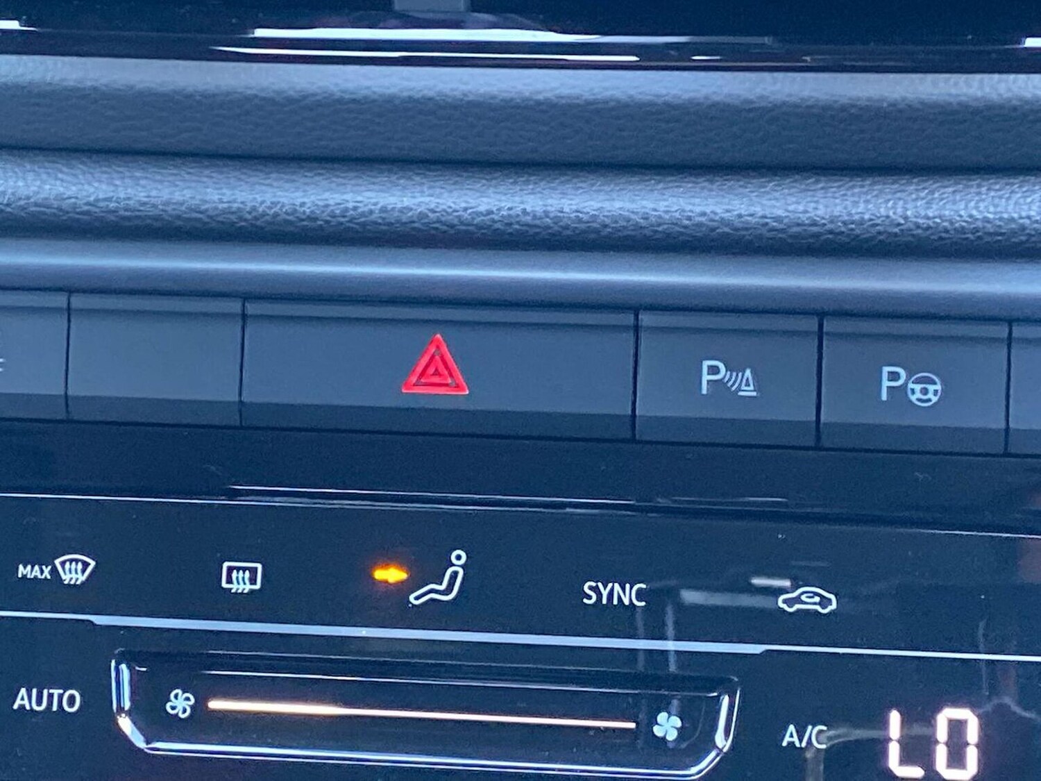 Used Volkswagen T-Roc 2025 for sale - 76127148: Photo 22