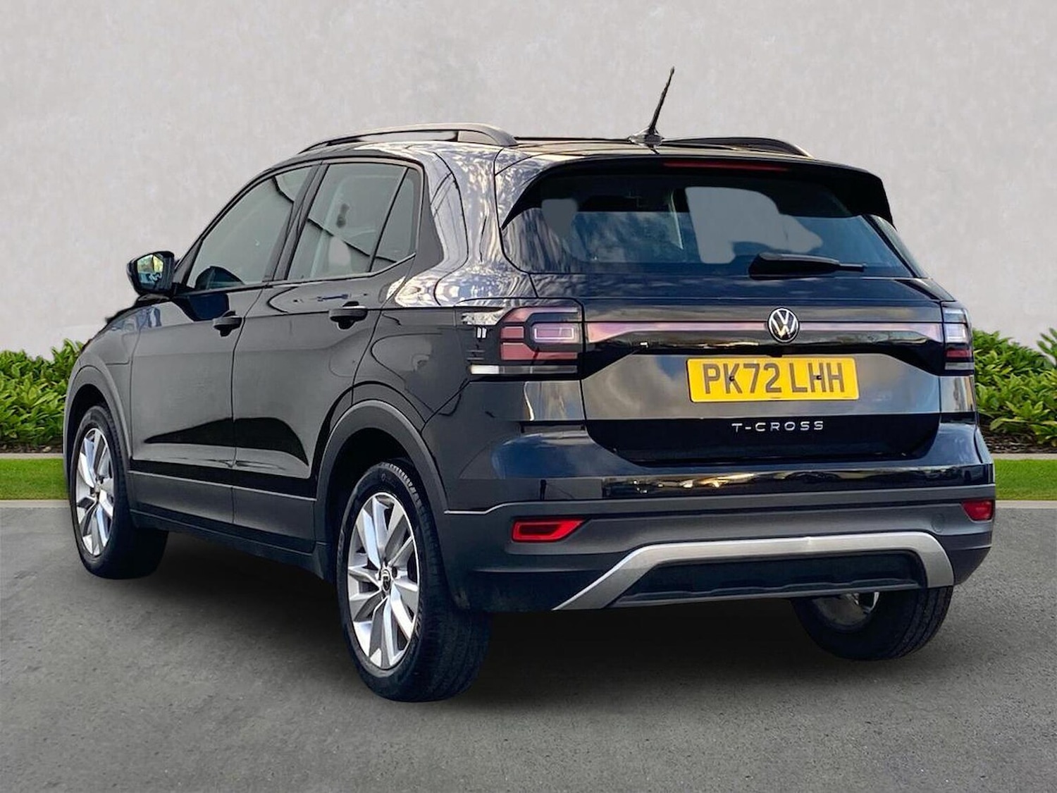 Used Volkswagen T-Cross 2022 for sale - 76725938: Photo 2