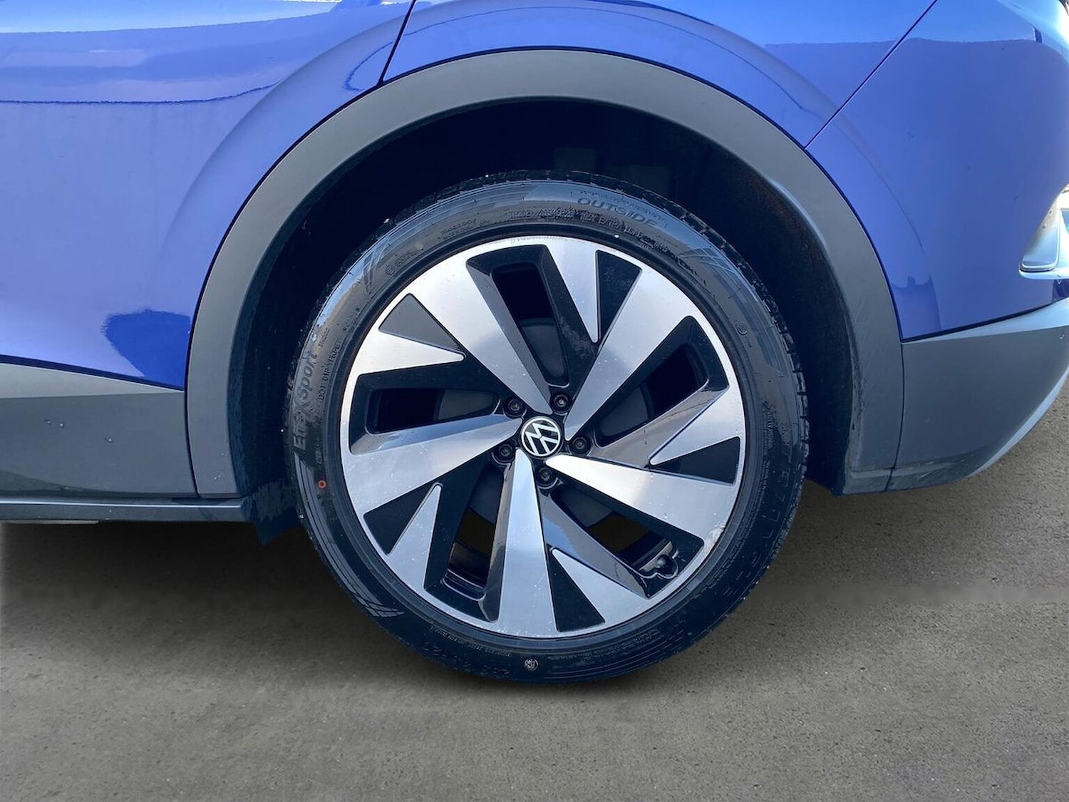 Used Volkswagen ID.4 2021 for sale - 76650165: Photo 6