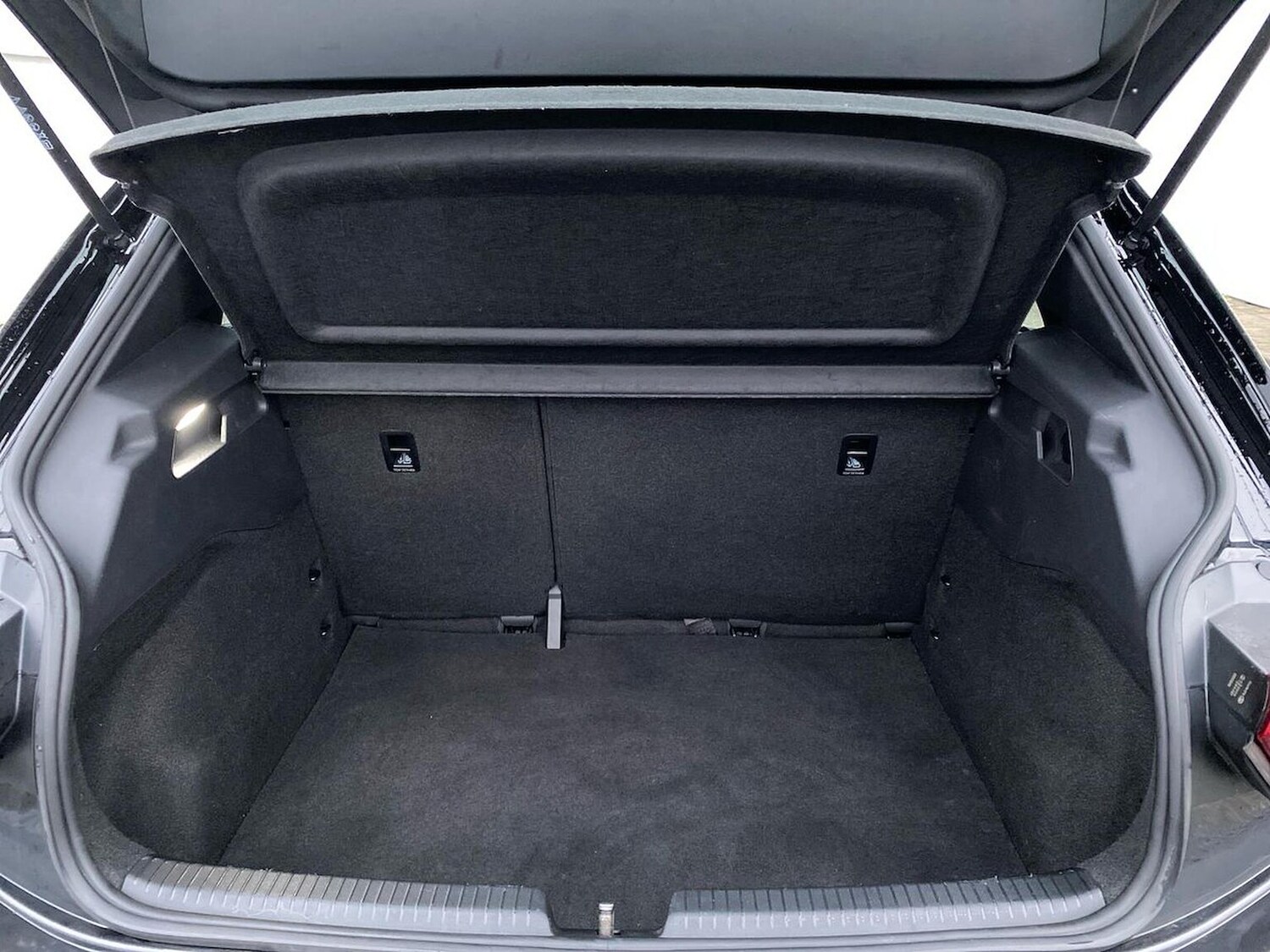 Used Volkswagen ID.3 2021 for sale - 76982872: Photo 19