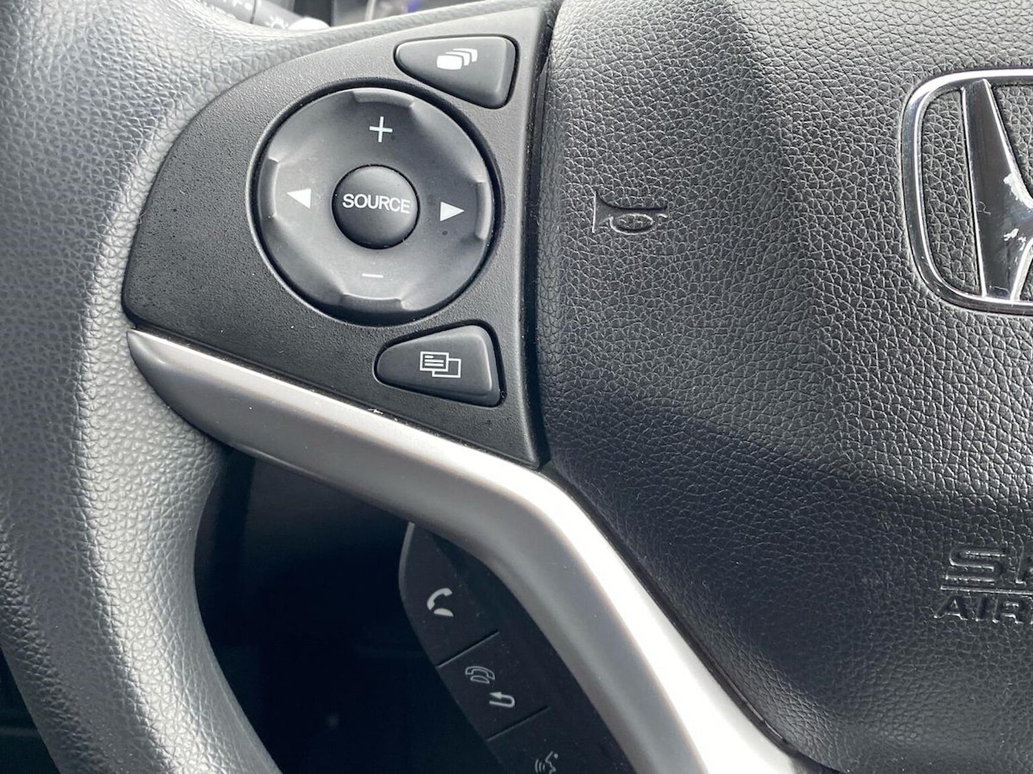 Used Honda Jazz 2019 for sale - 76725926: Photo 25