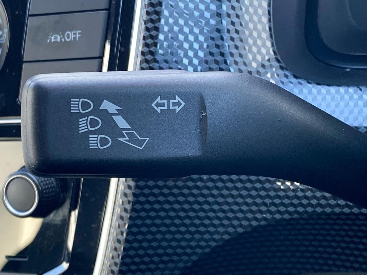 Used Volkswagen up! 2022 for sale - 78195924: Photo 25