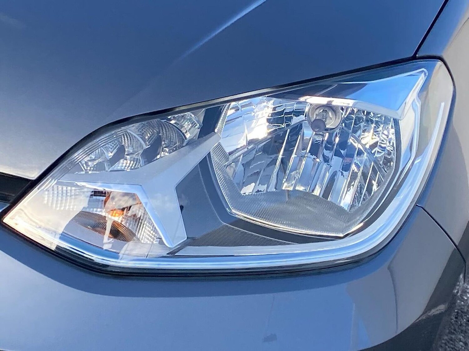 Used Volkswagen up! 2022 for sale - 78195924: Photo 28