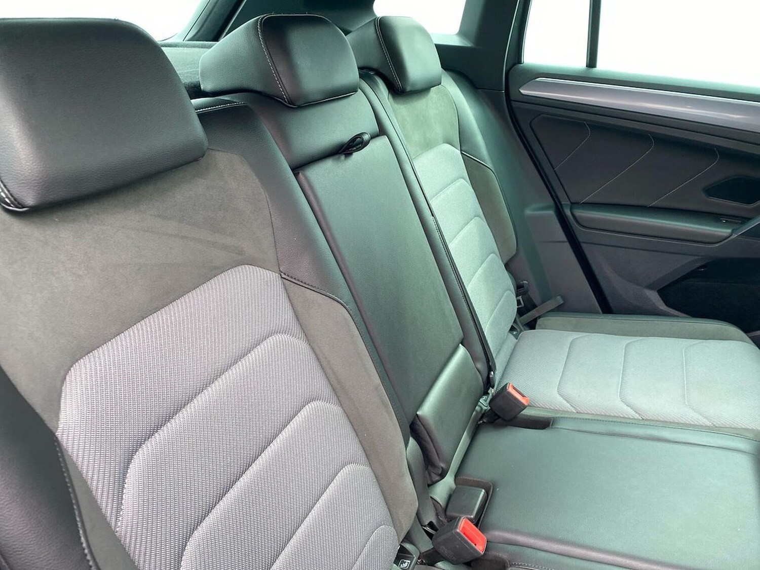 Used Volkswagen Tiguan 2020 for sale - 75975425: Photo 16