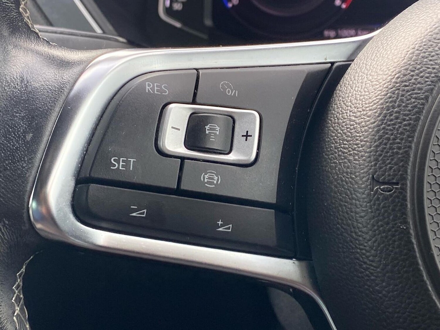 Used Volkswagen Tiguan 2020 for sale - 75975425: Photo 27