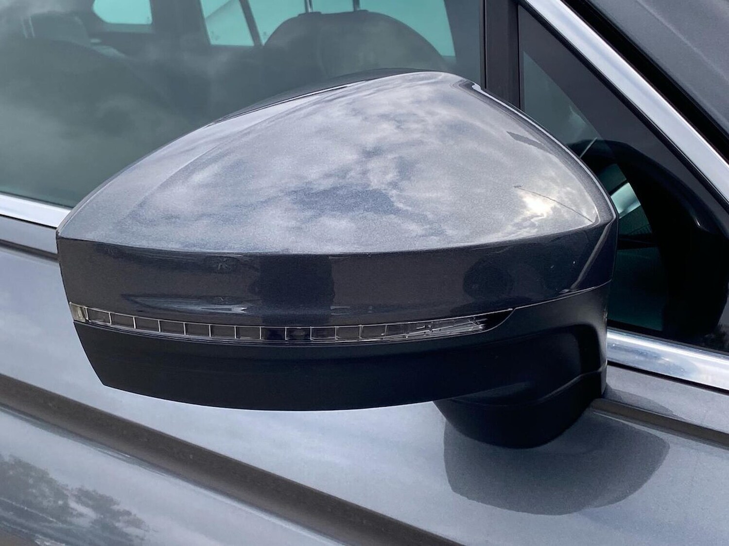 Used Volkswagen Tiguan 2020 for sale - 75975425: Photo 37