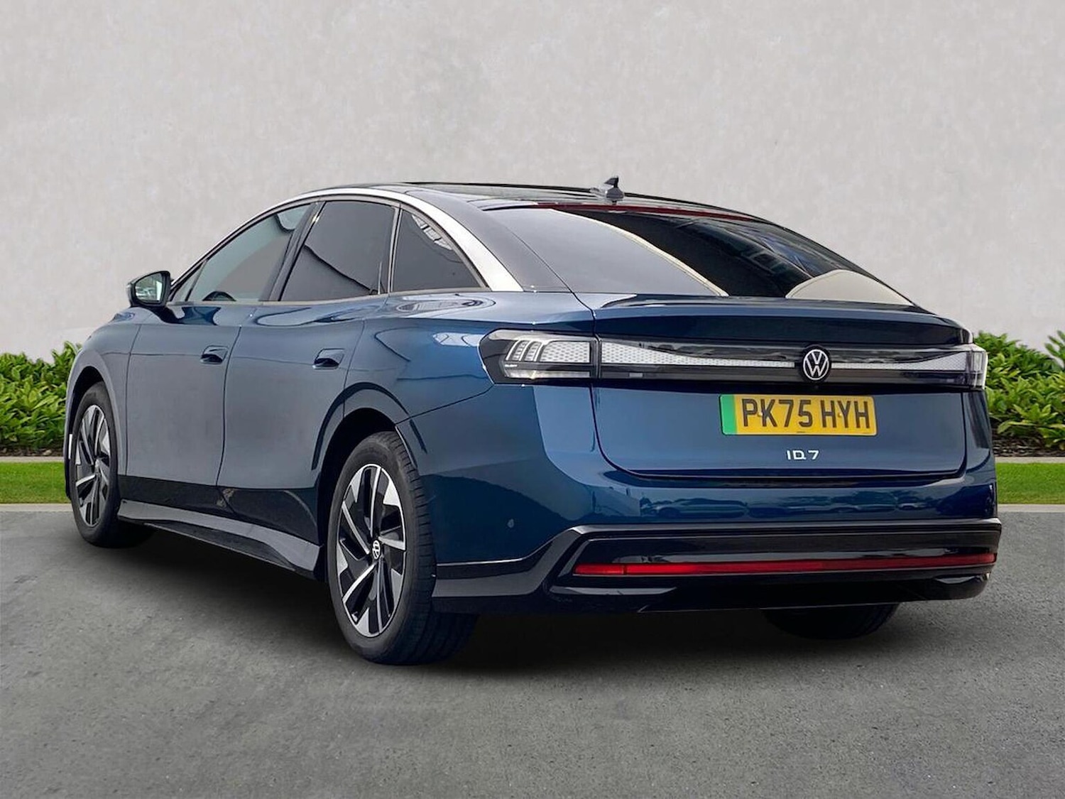 Used Volkswagen ID.7 2025 for sale - 76387243: Photo 2