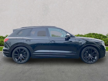 Used Volkswagen Touareg 2022 for sale - 76974582: Photo