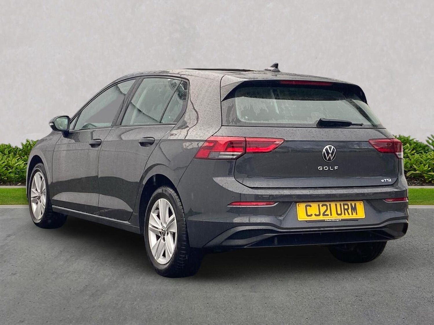 Used Volkswagen Golf 2021 for sale - 76380301: Photo 2