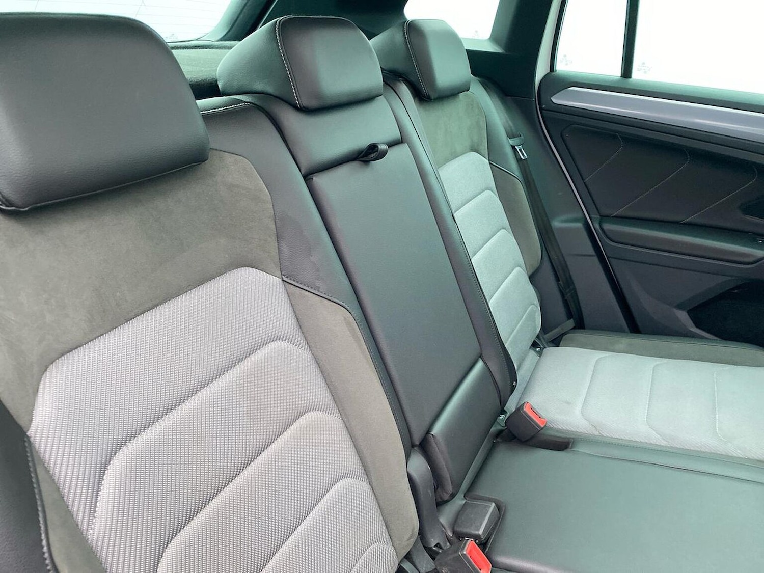 Used Volkswagen Tiguan 2020 for sale - 76969999: Photo 16