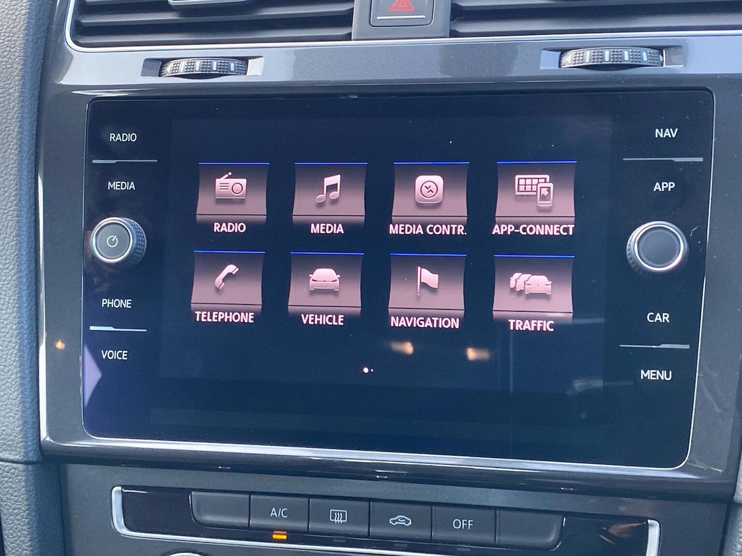 Used Volkswagen Golf 2017 for sale - 76541839: Photo 11