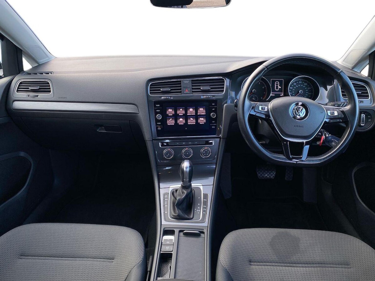 Used Volkswagen Golf 2017 for sale - 76541839: Photo 8