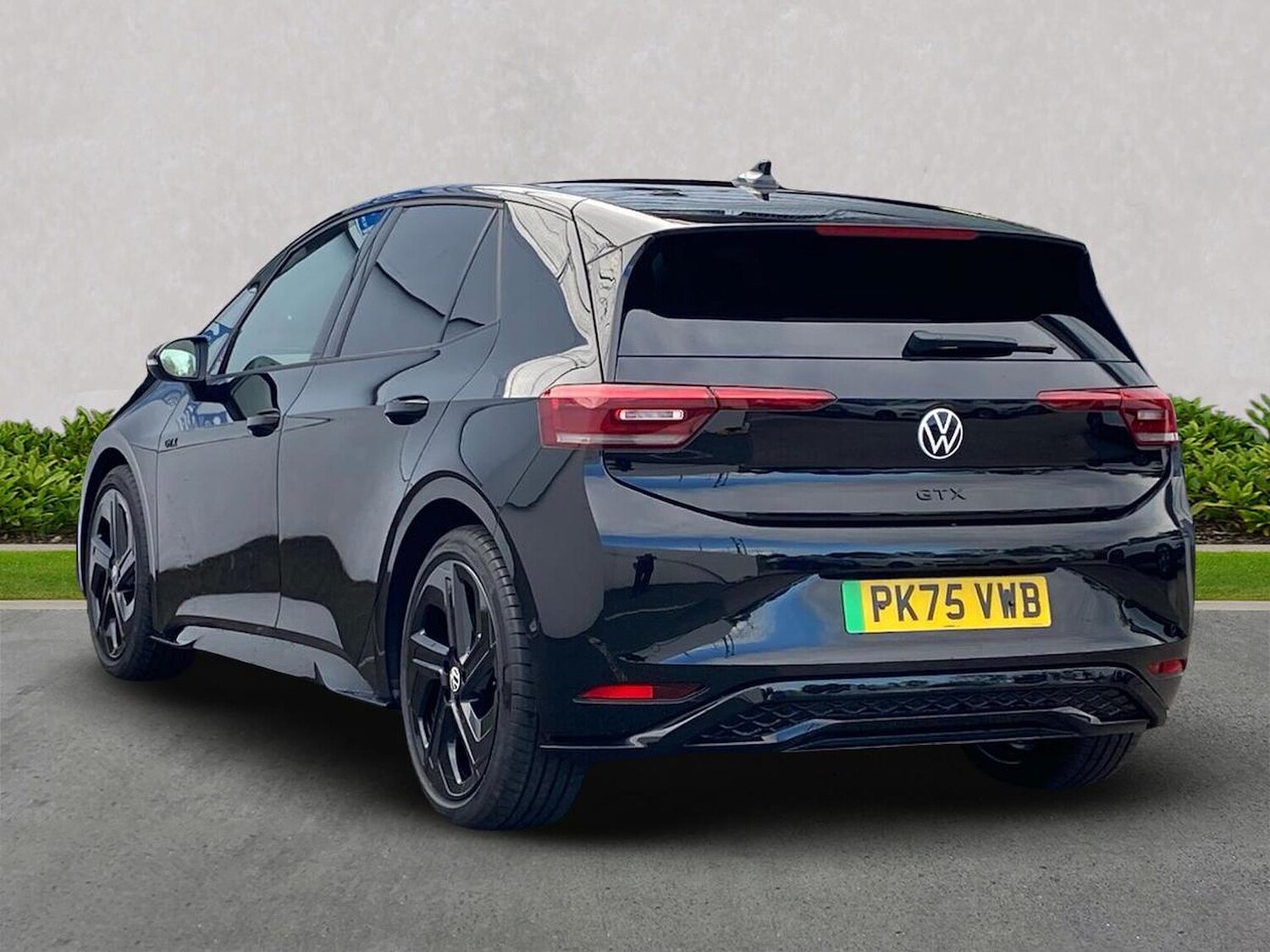Used Volkswagen ID3 2025 for sale - 76127143: Photo 2