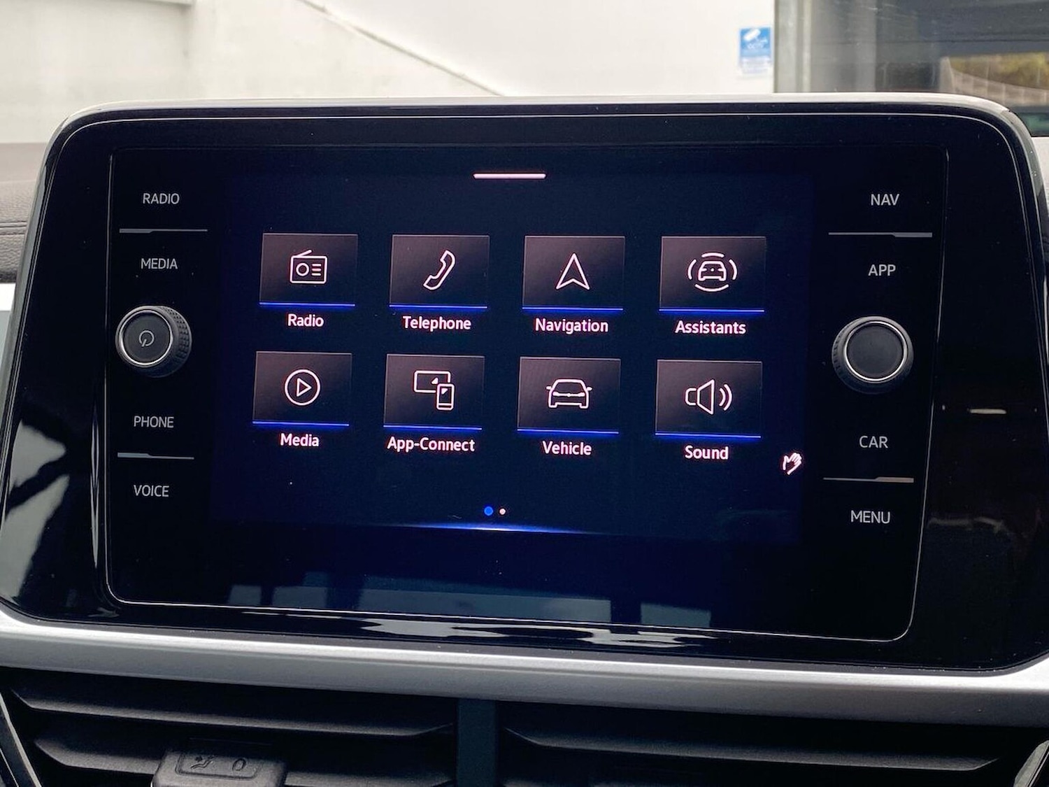 Used Volkswagen T-Roc 2022 for sale - 76490524: Photo 11