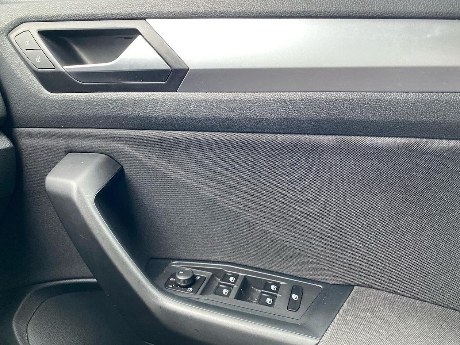 Used Volkswagen T-Roc 2022 for sale - 76490524: Photo 21