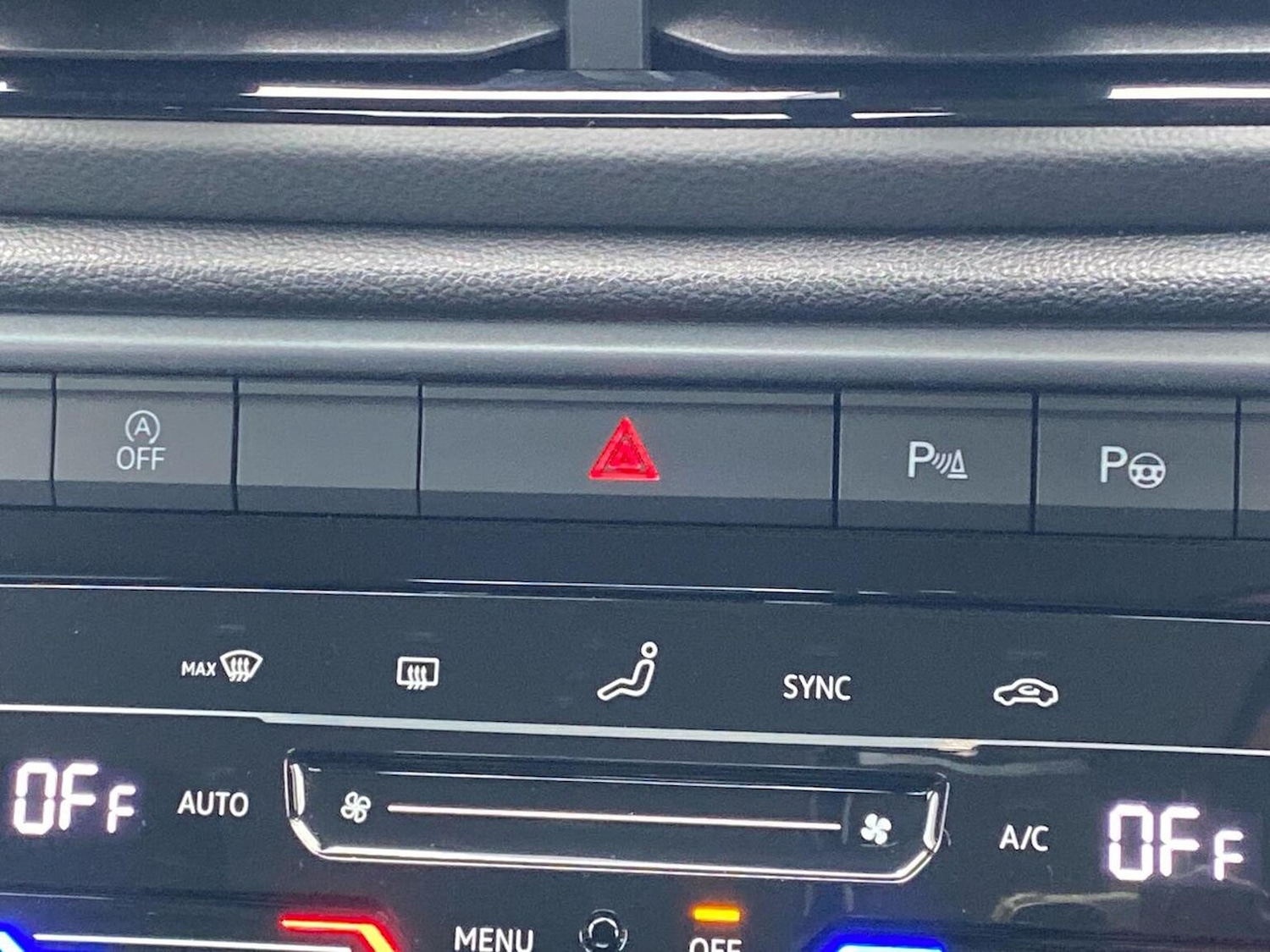 Used Volkswagen T-Roc 2022 for sale - 76490524: Photo 22