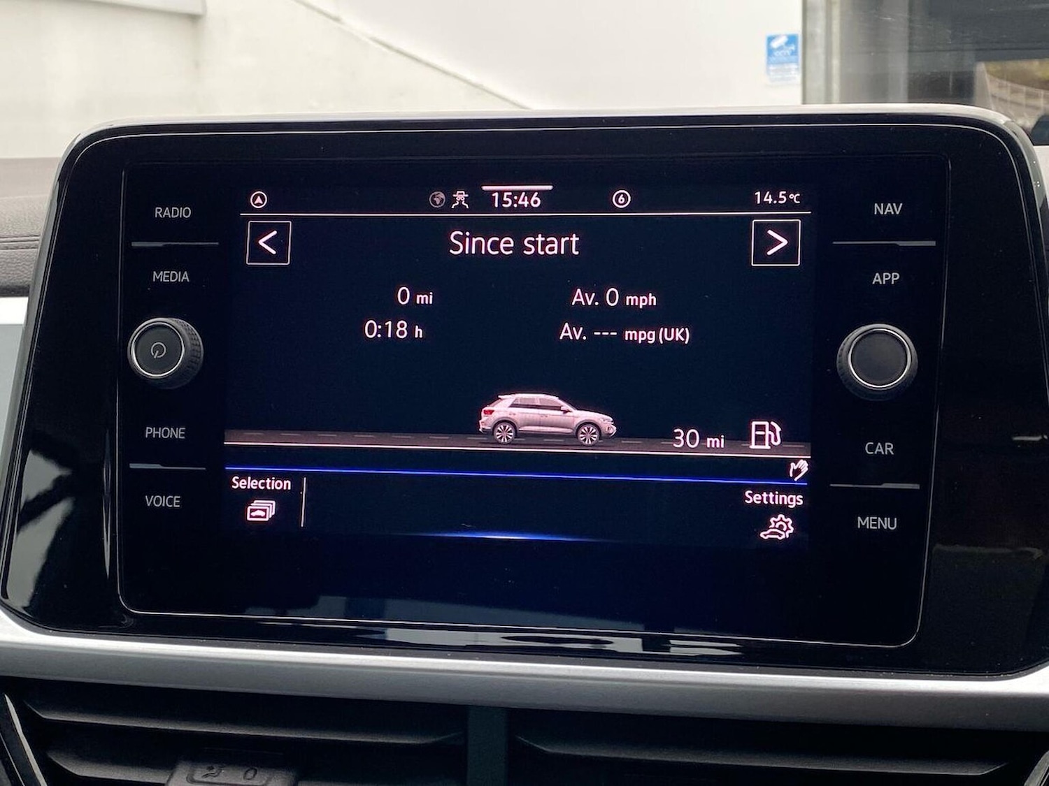 Used Volkswagen T-Roc 2022 for sale - 76490524: Photo 24