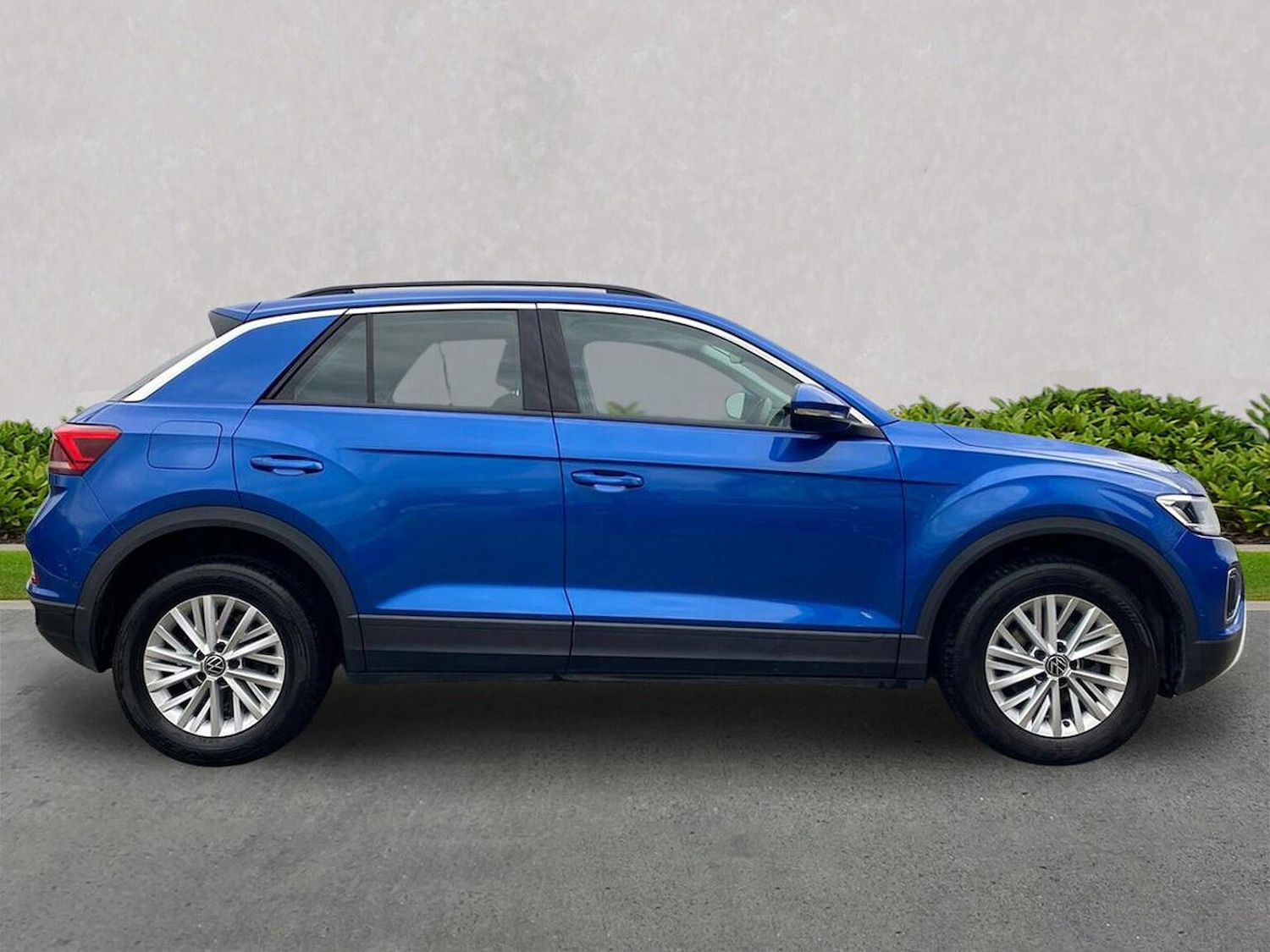 Used Volkswagen T-Roc 2022 for sale - 76490524: Photo 3