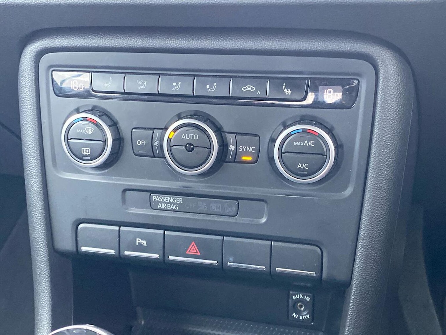 Used Volkswagen Beetle 2013 for sale - 76885061: Photo 12