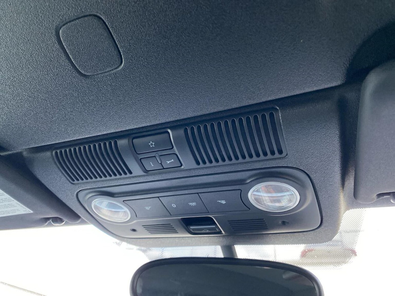 Used Volkswagen Beetle 2013 for sale - 76885061: Photo 14