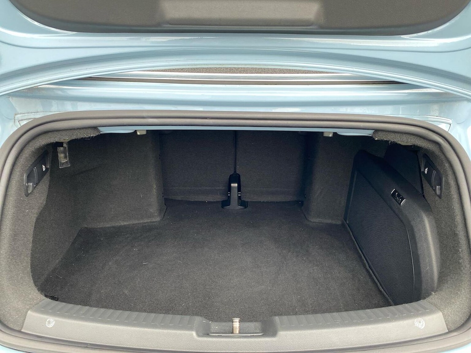 Used Volkswagen Beetle 2013 for sale - 76885061: Photo 17