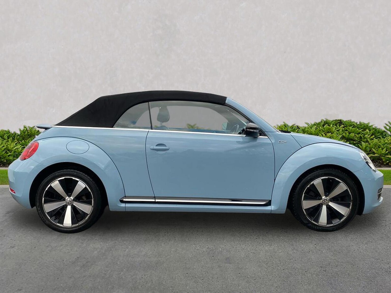 Used Volkswagen Beetle 2013 for sale - 76885061: Photo 3