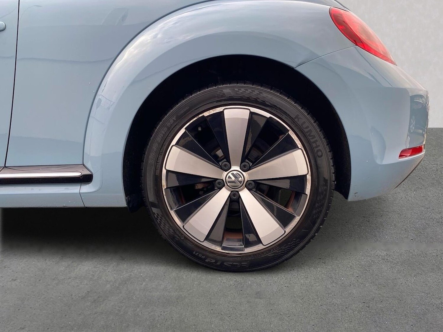 Used Volkswagen Beetle 2013 for sale - 76885061: Photo 6