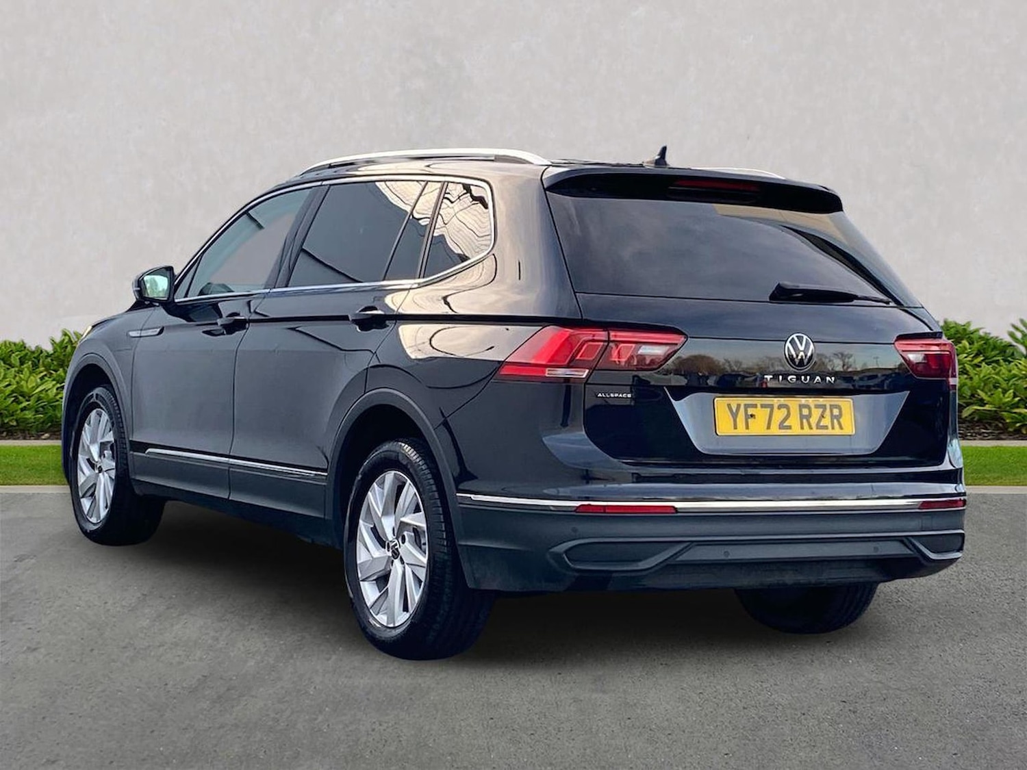 Used Volkswagen Tiguan Allspace 2022 for sale - 76986944: Photo 2