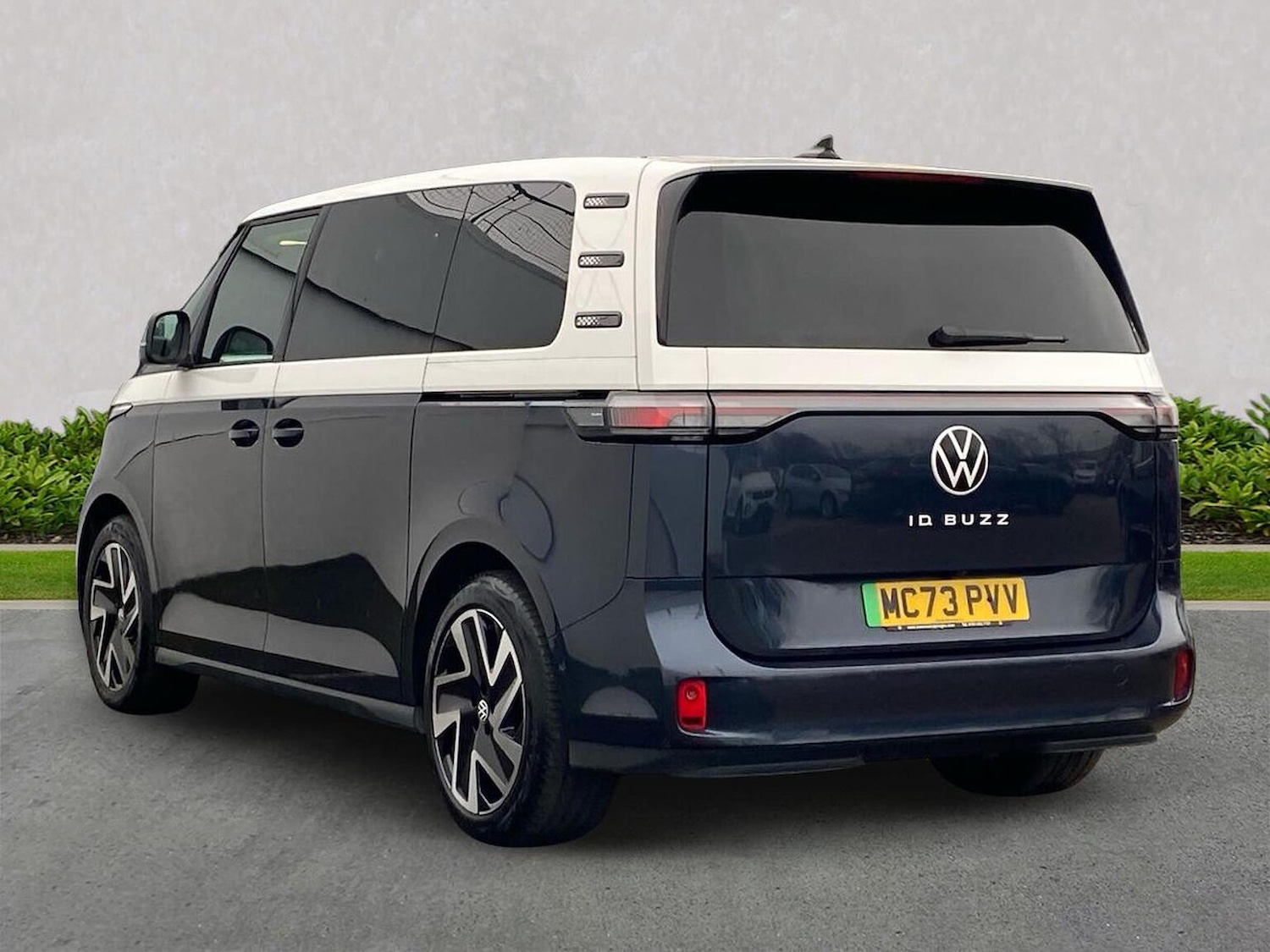 Used Volkswagen ID.Buzz 2023 for sale - 77488172: Photo 2