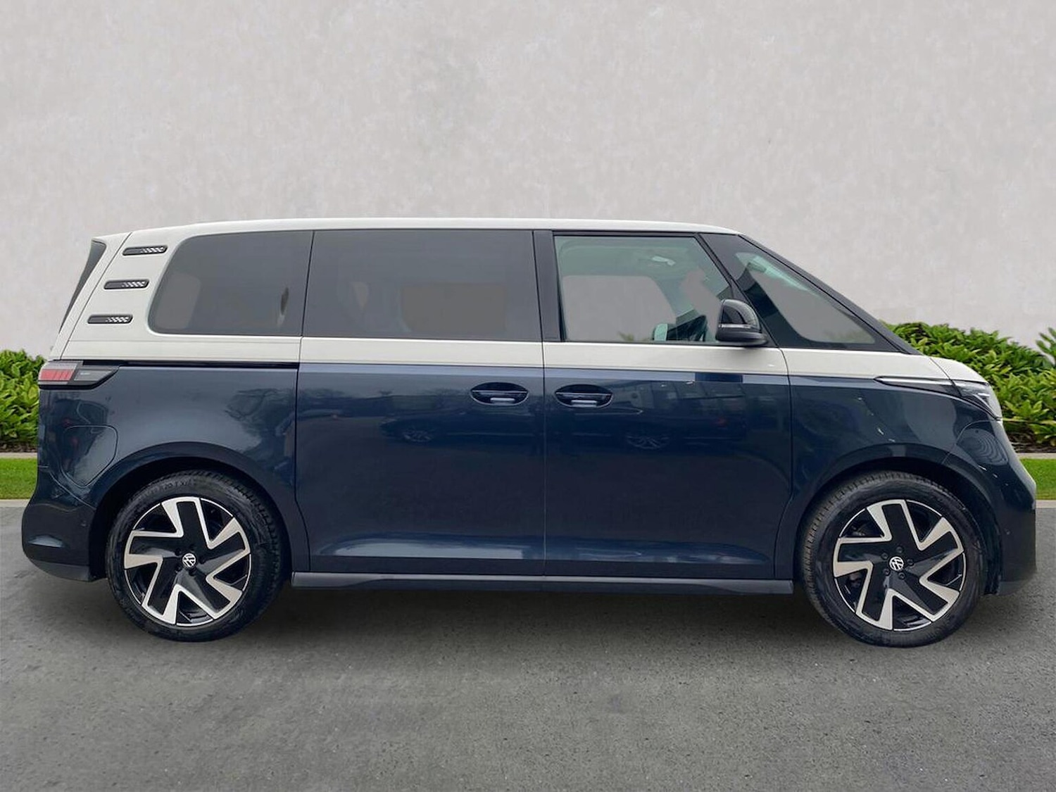 Used Volkswagen ID.Buzz 2023 for sale - 77488172: Photo 3