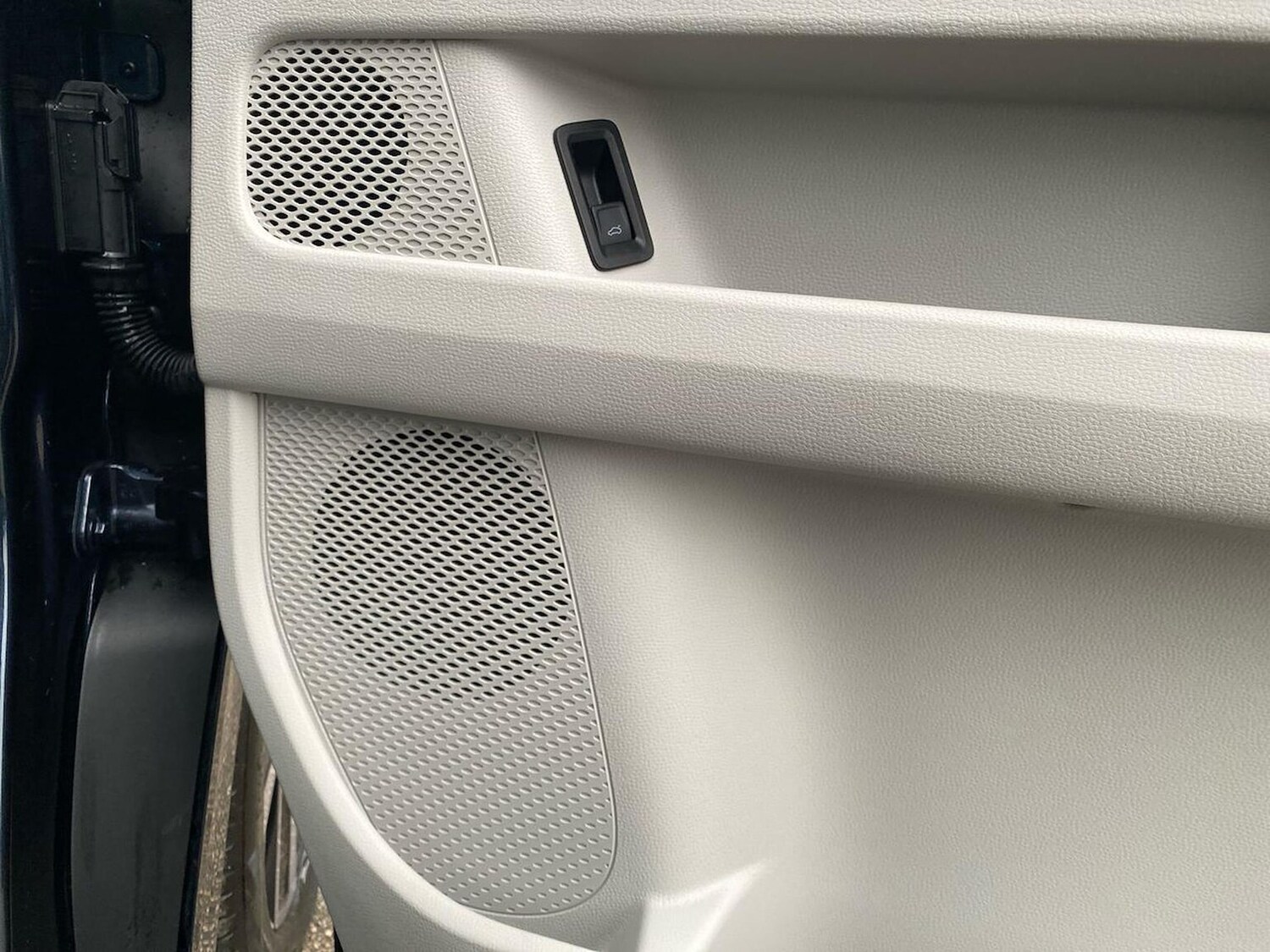 Used Volkswagen ID.Buzz 2023 for sale - 77488172: Photo 31