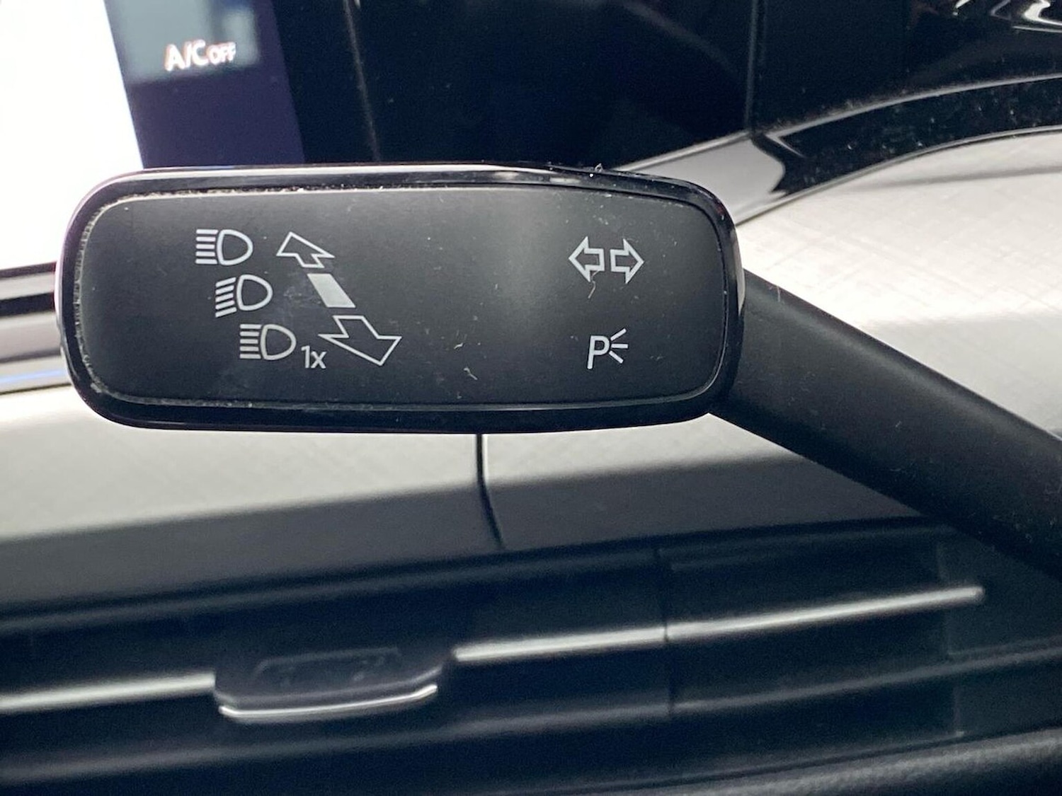 Used Volkswagen Golf 2020 for sale - 76713212: Photo 29