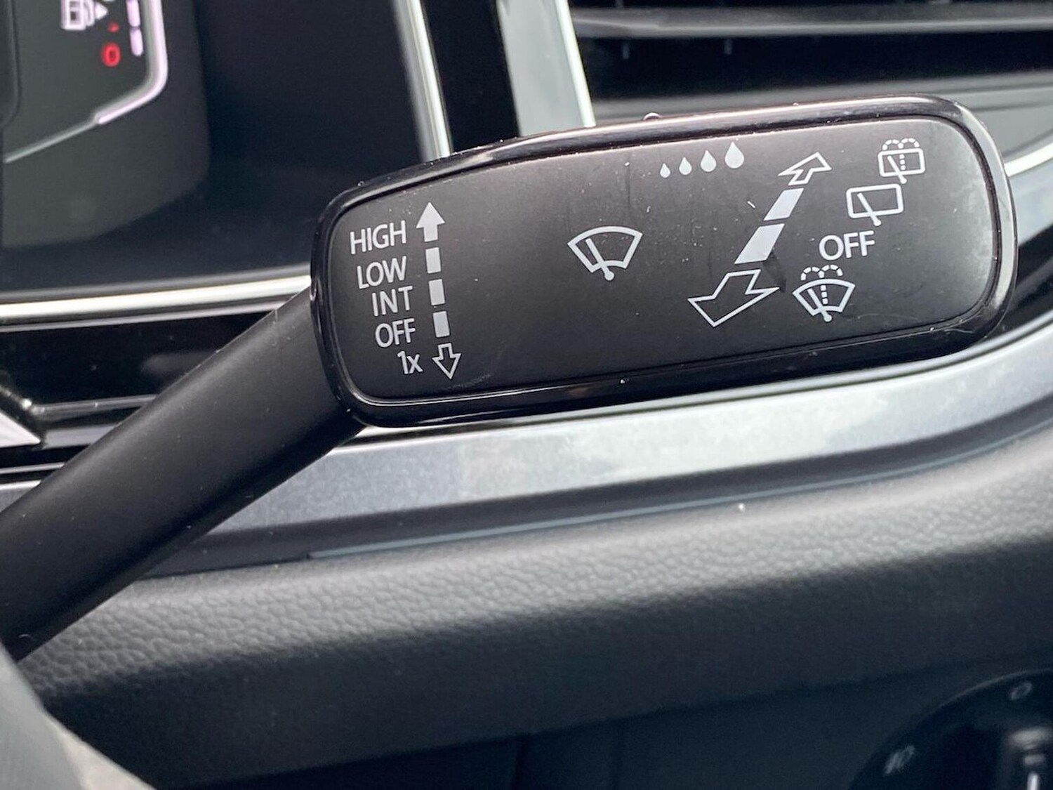 Used Volkswagen Taigo 2023 for sale - 76134219: Photo 28