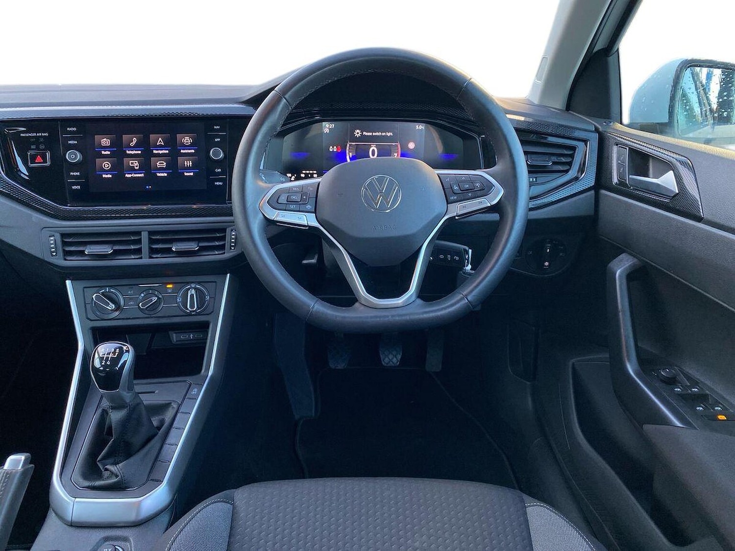 Used Volkswagen Polo 2024 for sale - 76777353: Photo 9