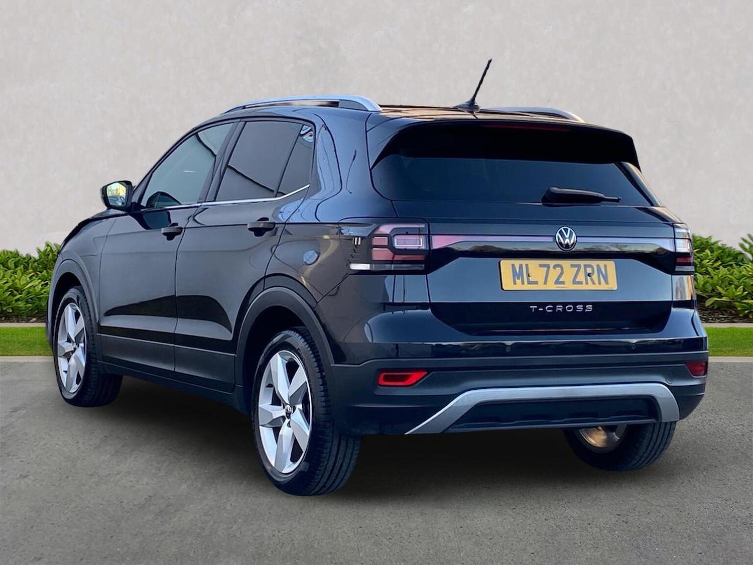 Used Volkswagen T-Cross 2022 for sale - 76693441: Photo 2