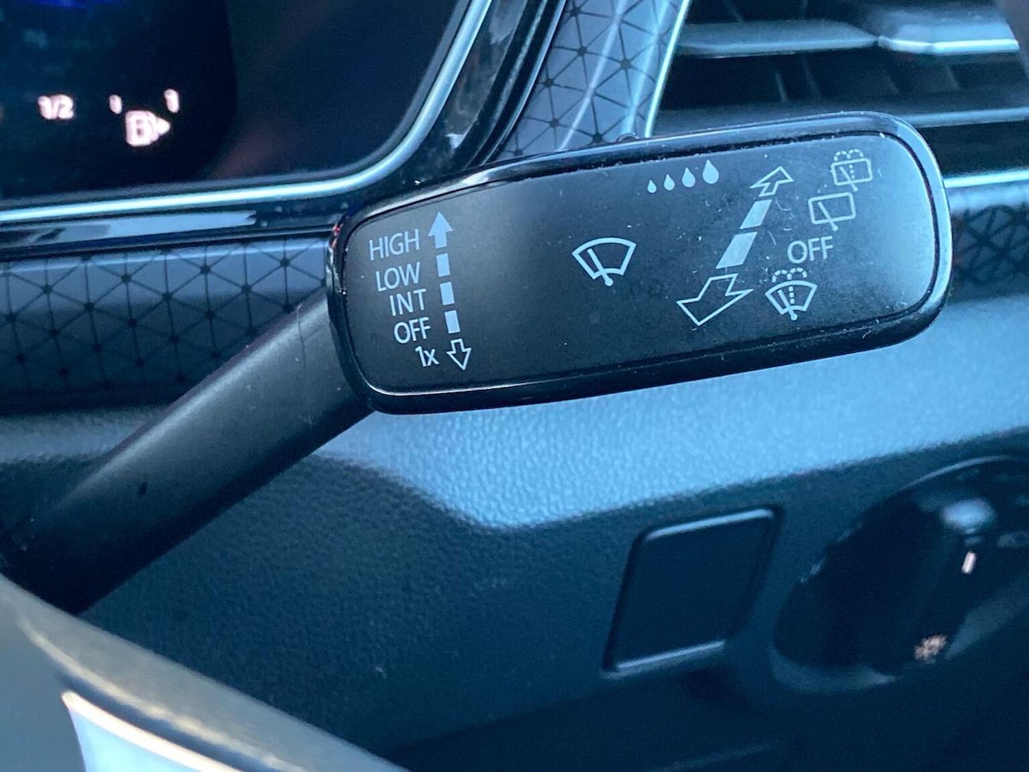 Used Volkswagen T-Cross 2022 for sale - 76693441: Photo 28