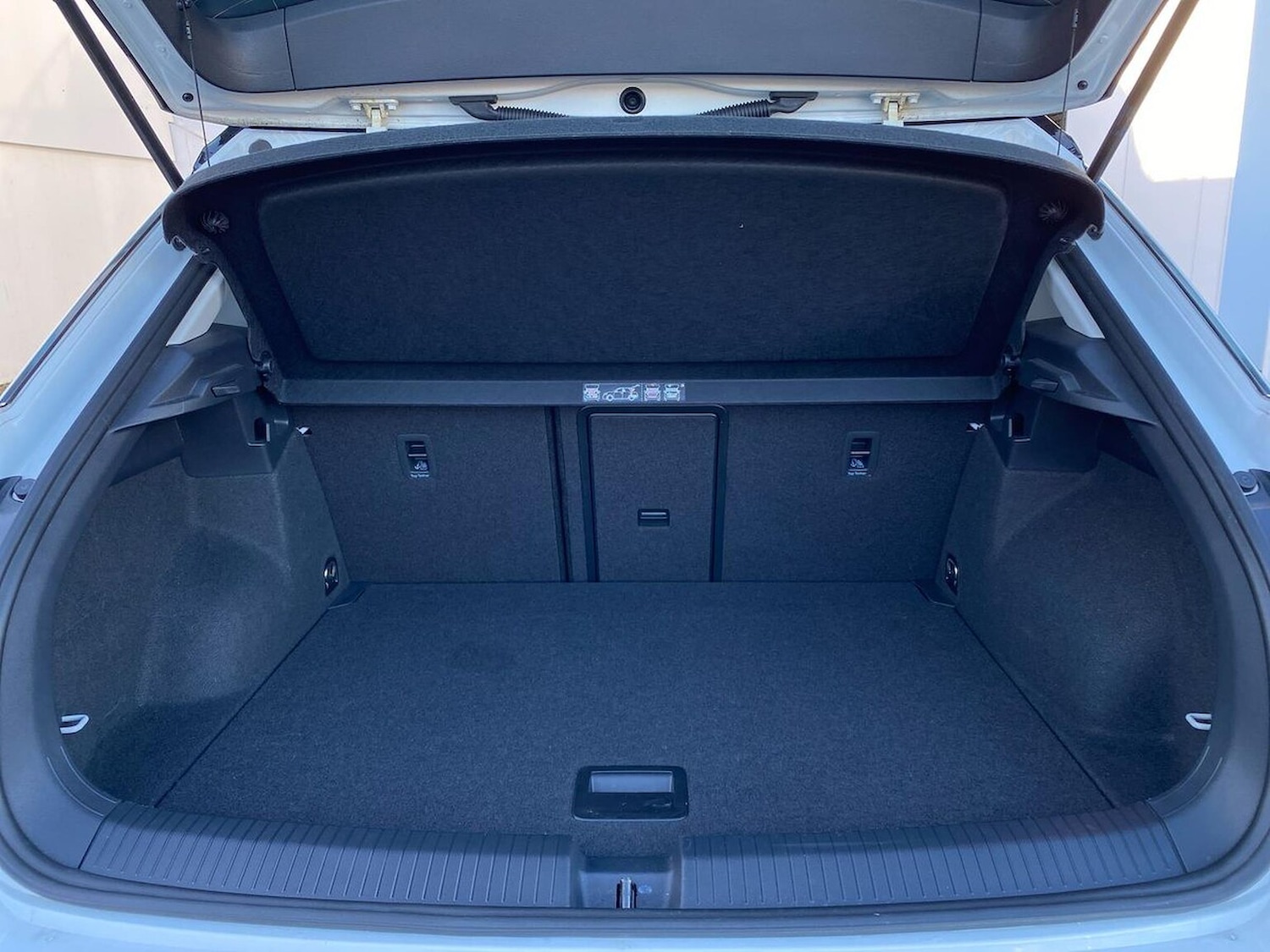 Used Volkswagen T-Roc 2020 for sale - 76693429: Photo 17