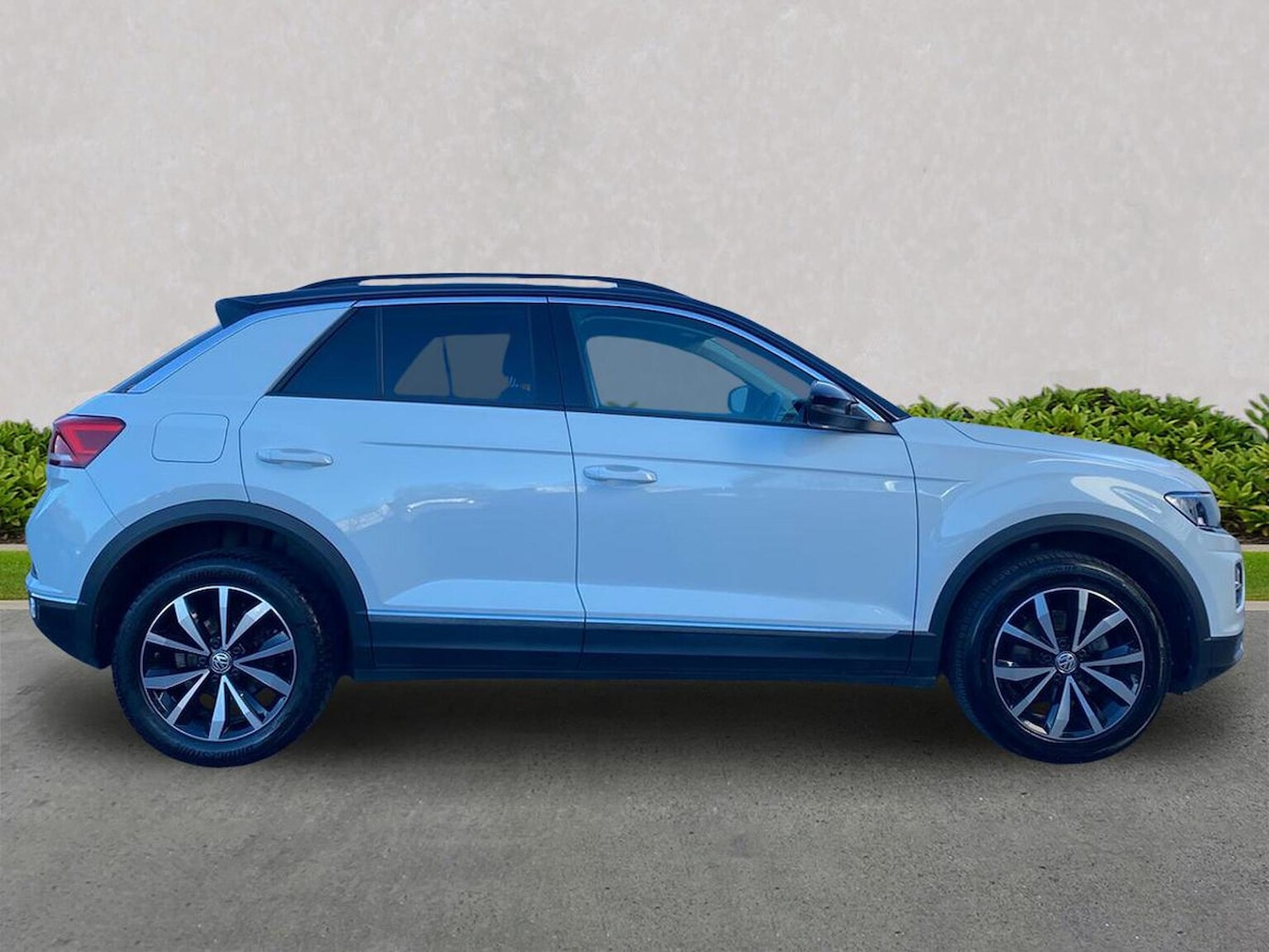 Used Volkswagen T-Roc 2020 for sale - 76693429: Photo 3