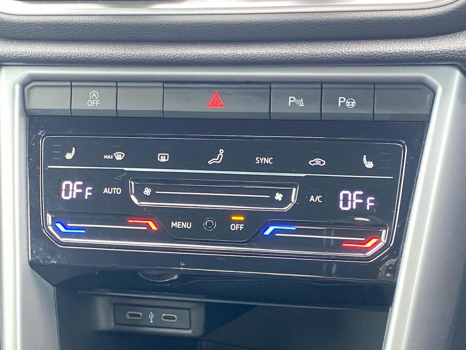 Used Volkswagen T-Roc 2023 for sale - 76127144: Photo 12