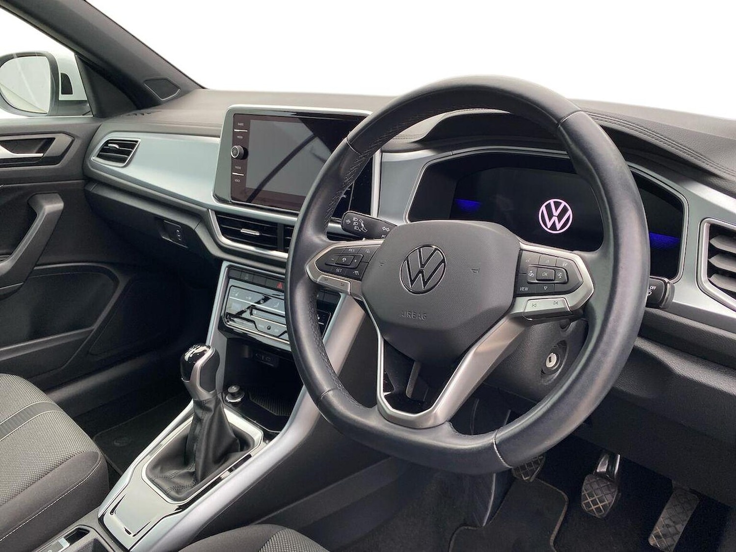 Used Volkswagen T-Roc 2023 for sale - 76127144: Photo 15