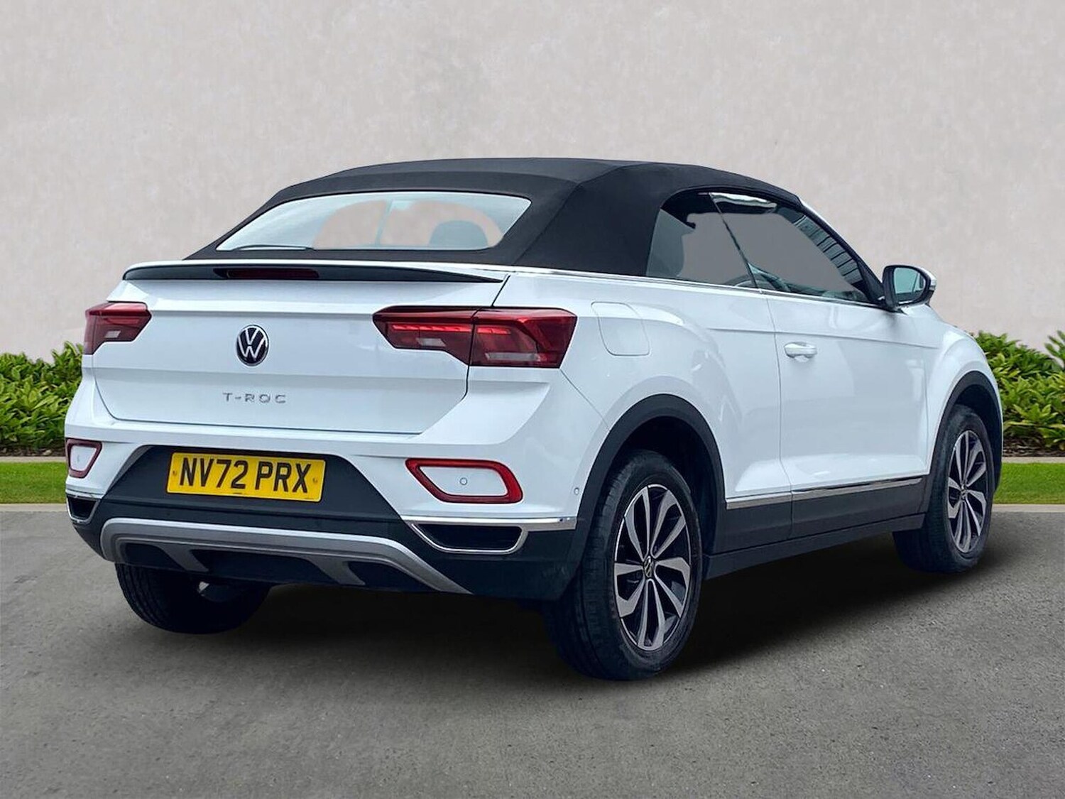 Used Volkswagen T-Roc 2023 for sale - 76127144: Photo 18