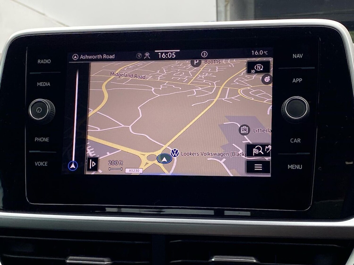 Used Volkswagen T-Roc 2023 for sale - 76127144: Photo 24