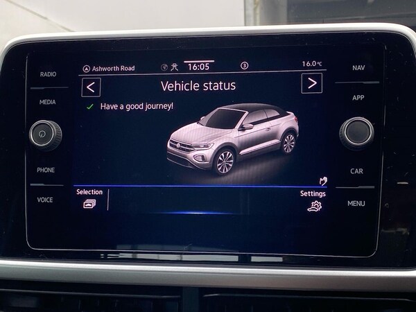 Used Volkswagen T-Roc 2023 for sale - 76127144: Photo 25